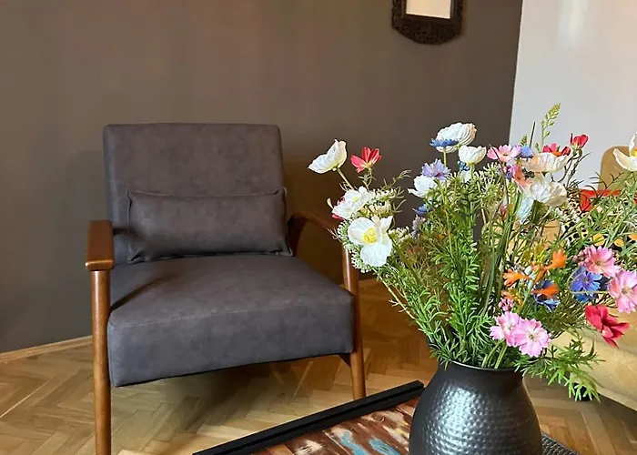 Liraloft Apartment